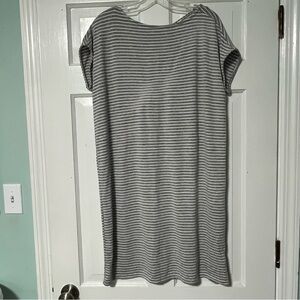 GAP cris cross back Heather Gray white Striped cap sleeves dress